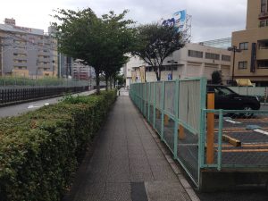 徒歩？バス？新横浜駅からニトリへの行き方アクセス　歩道橋注意！番外編3